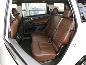 2019款18T 5座互联豪华型 国VI 后排座椅