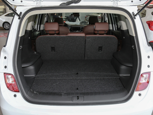 2019款18T 5座互联豪华型 国VI 行李厢空间
