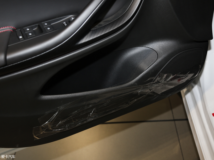 2019GS ɎGS 20T pxϺA