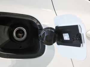 2019ɎGS 20T pxϺA ^