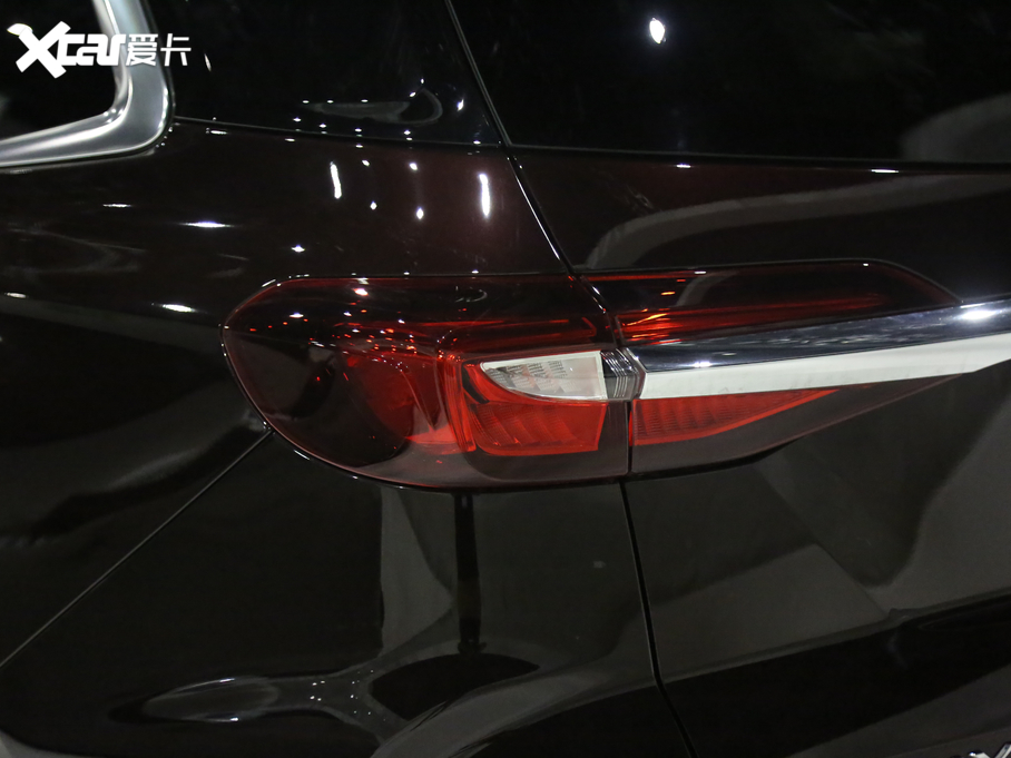 2020 28T (q)AvenirS