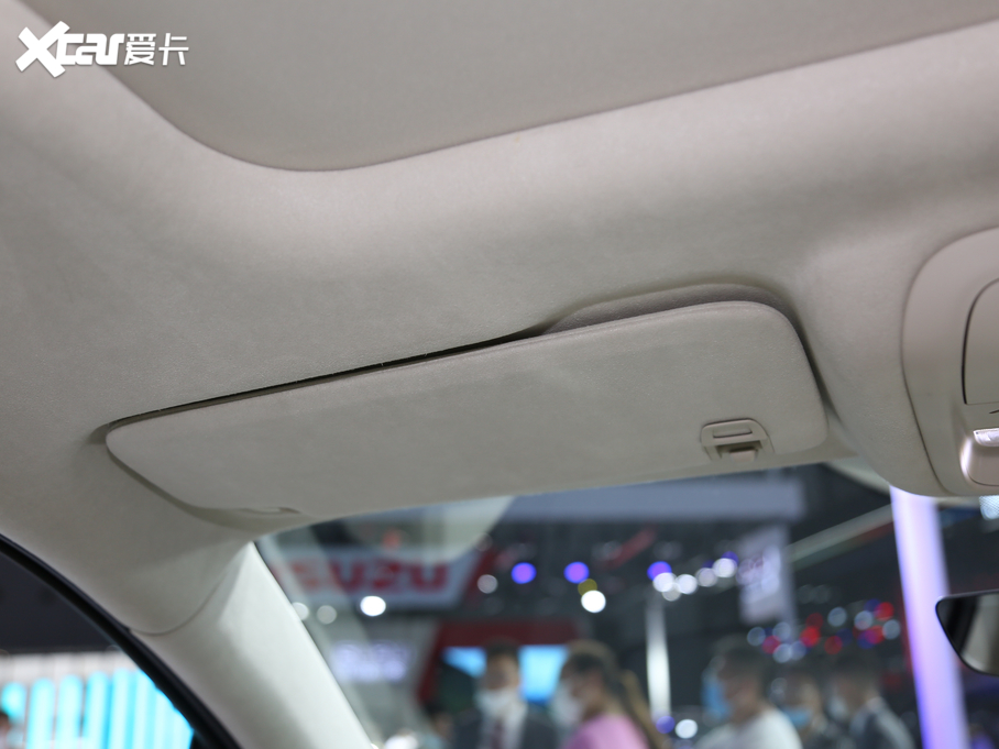 2020 28T (q)AvenirS