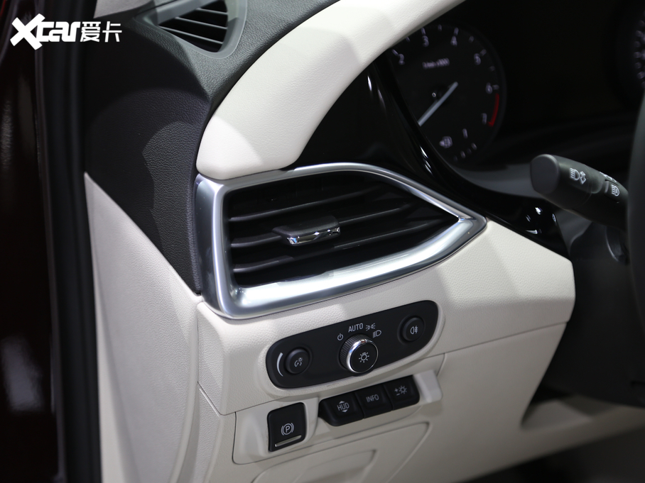 2020 28T (q)AvenirS