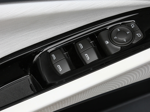 2020 PLUS {܇ƅ^	