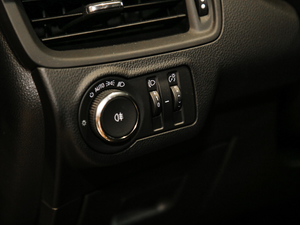 202020T 򌾫Ӣ п؅^