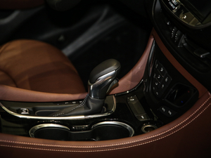 202028T 򌾫Ӣ п؅^