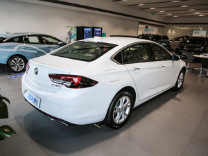 2020款552T 豪华型 整体外观