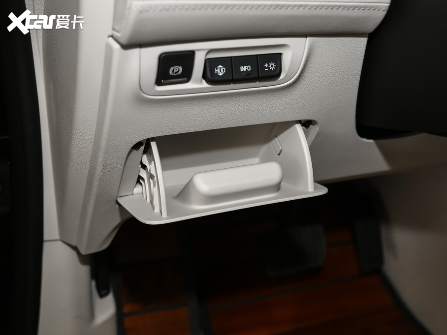 2020��e��GL8 ES��� Avenir���S�� �����t�Y��