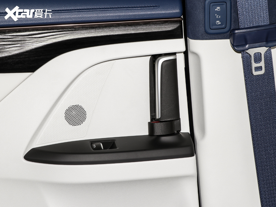 2020eGL8 ES AvenirS Y