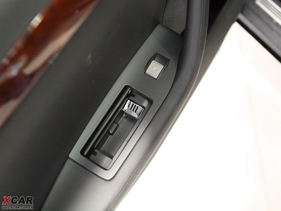 2009a 2.8L Ӣ棨ɫ