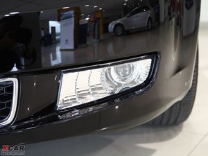 2009款2.8L 精英版（黑色内饰） 前雾灯