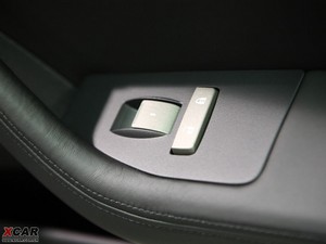 20092.8L Ӣ棨ɫ п؅^