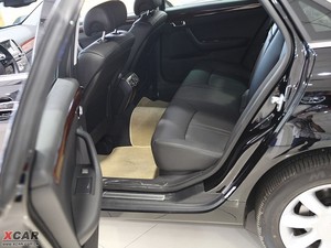2009款2.8L 精英版（黑色内饰） 后排空间