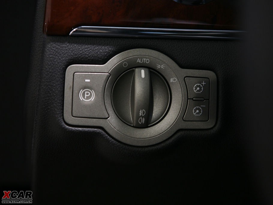 2009a 2.8L Ӣ棨ɫ