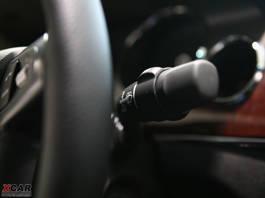 2009a 2.8L Ӣ棨ɫ(ni)