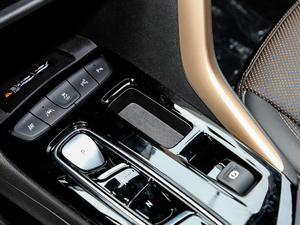 2020652E (lin)ǻ۰ g