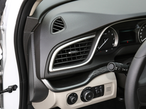 2021Ŀ ䷶ 1.5L Ԅ(dng)M(jn)ȡ g