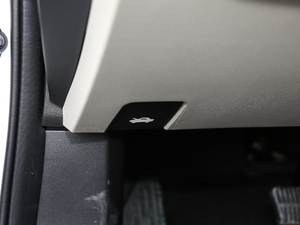 2021Ŀ ䷶ 1.5L Ԅ(dng)M(jn)ȡ g