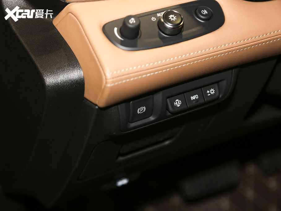 2020���Խ 652T ���F��