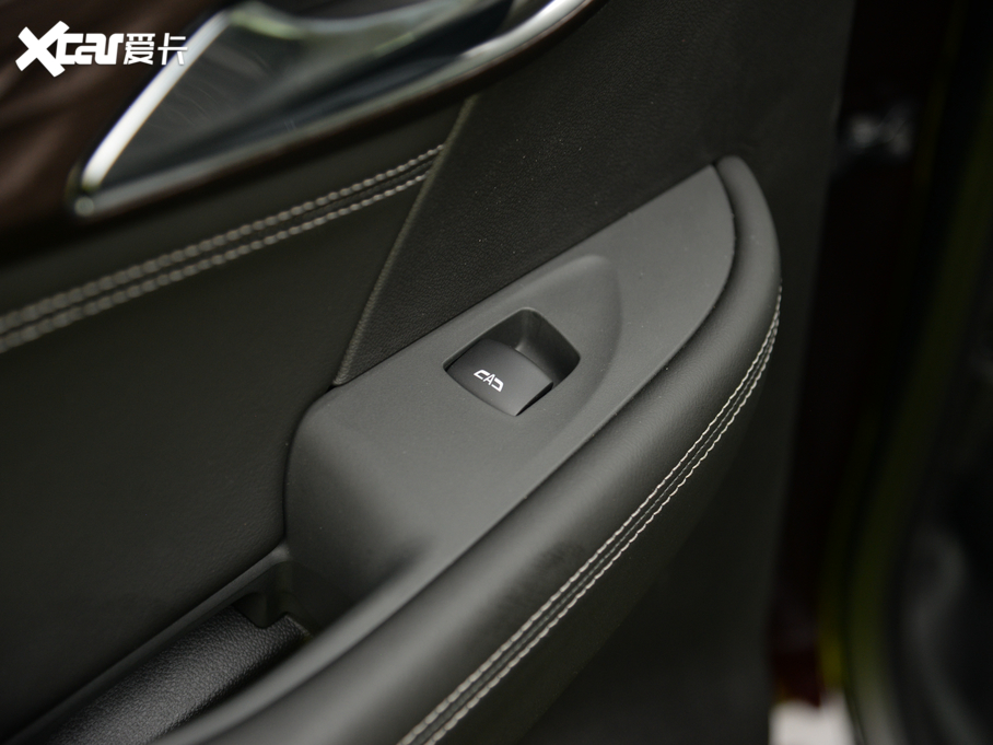 2020S 652T (q)AvenirS