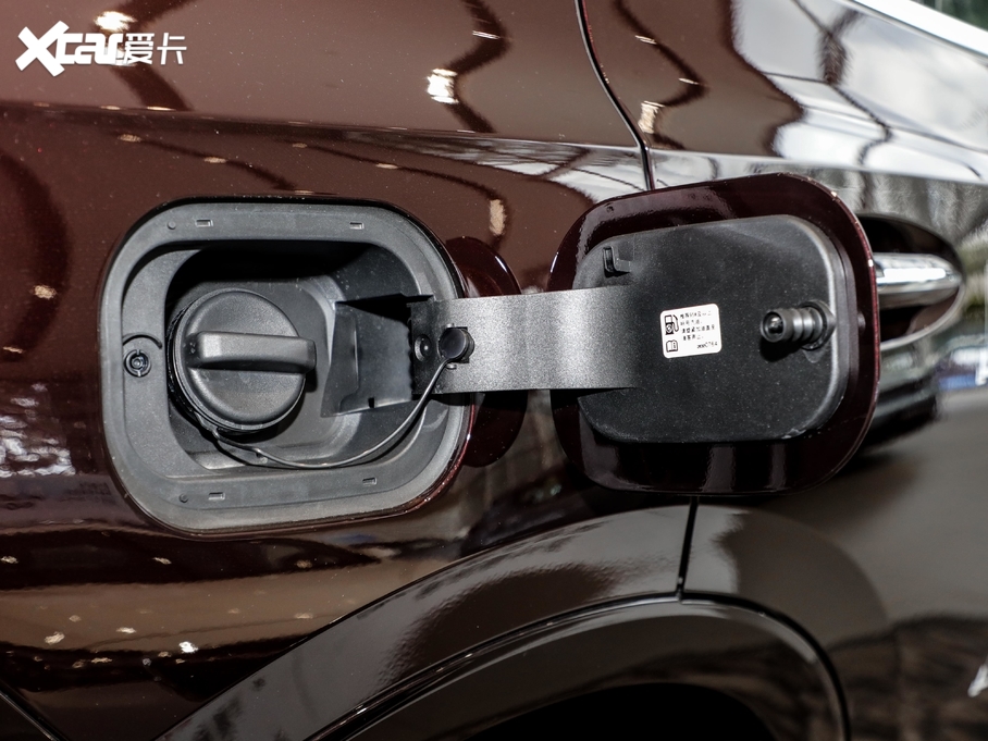 2020S 652T (q)AvenirS