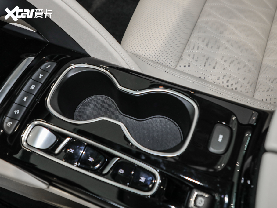 2020S 652T AvenirS