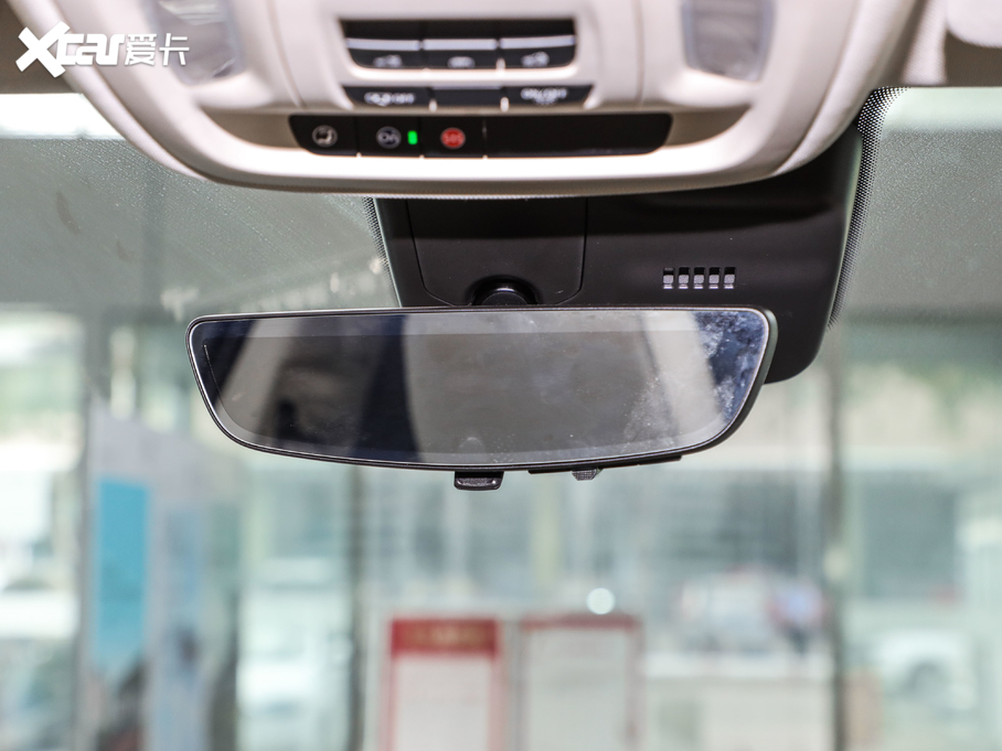 2020S 652T (q)AvenirS