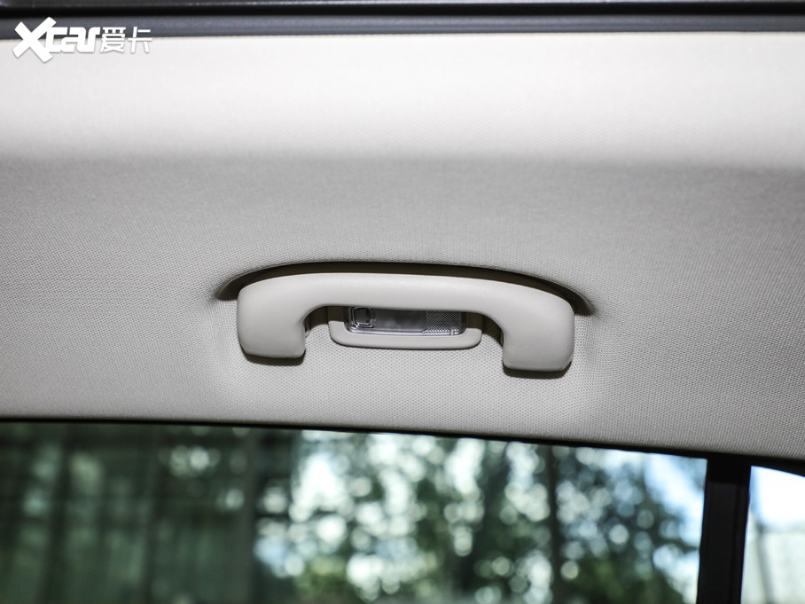 2020S 652T (q)AvenirS