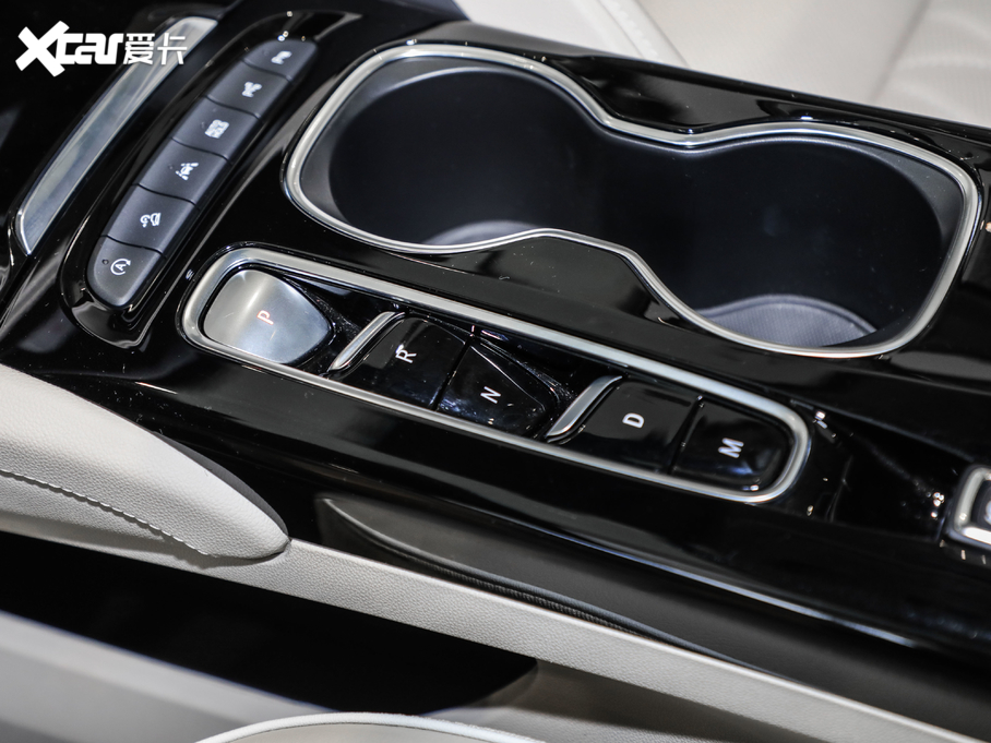 2020S 652T (q)AvenirS