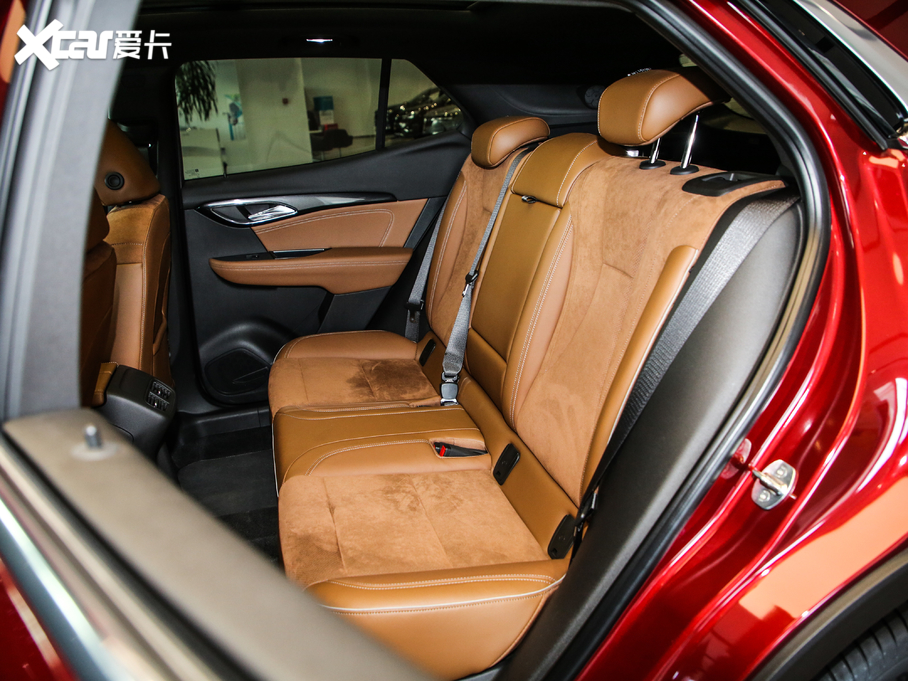 2020�����S 652T �����A�� 