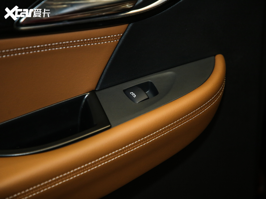 2020�����S 652T �����A�� 