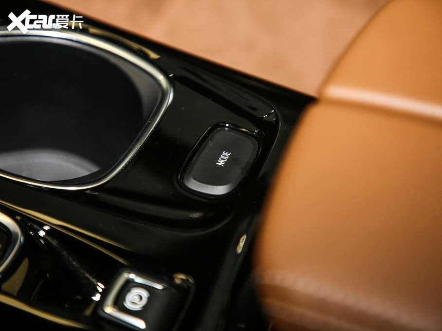 2020�����S 652T �����A�� 