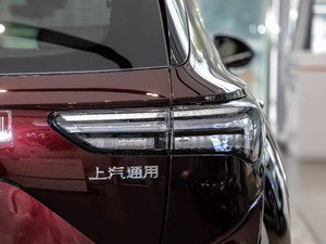 2020652T (q)AvenirS β