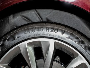 2020652T (q)AvenirS ݆̥ߴ