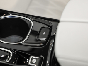 2020652T (q)AvenirS п؅^(q)