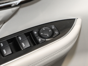 2020652T (q)AvenirS п؅^(q)