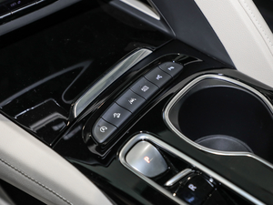 2020652T (q)AvenirS п؅^(q)