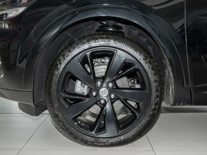 2020款652T 两驱限量S运动版 轮圈