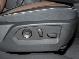 2020652T (q)S\(yn)(dng) g