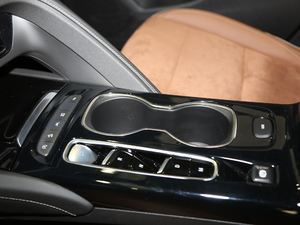 2020652T (q)A п؅^(q)