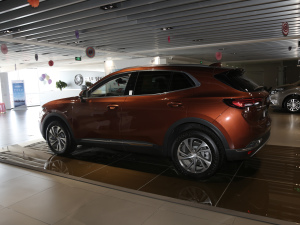 2020款652T 两驱精英型  正侧（左）