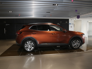 2020款652T 两驱精英型  整体外观