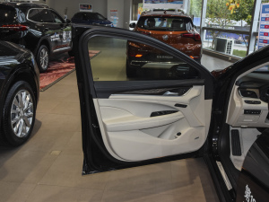 2021Ŀ AvenirS  {λ܇T