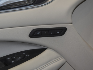 2021Ŀ AvenirS  п؅^