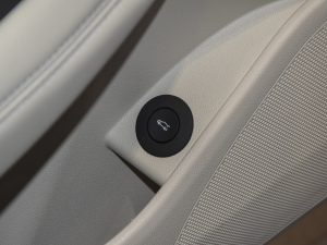 2021Ŀ AvenirS  п؅^