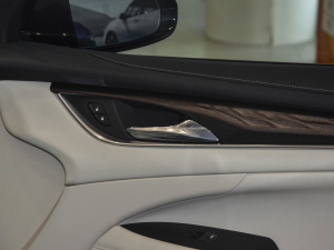 2021Ŀ AvenirS  п؅^