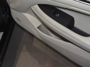 2021Ŀ AvenirS  п؅^