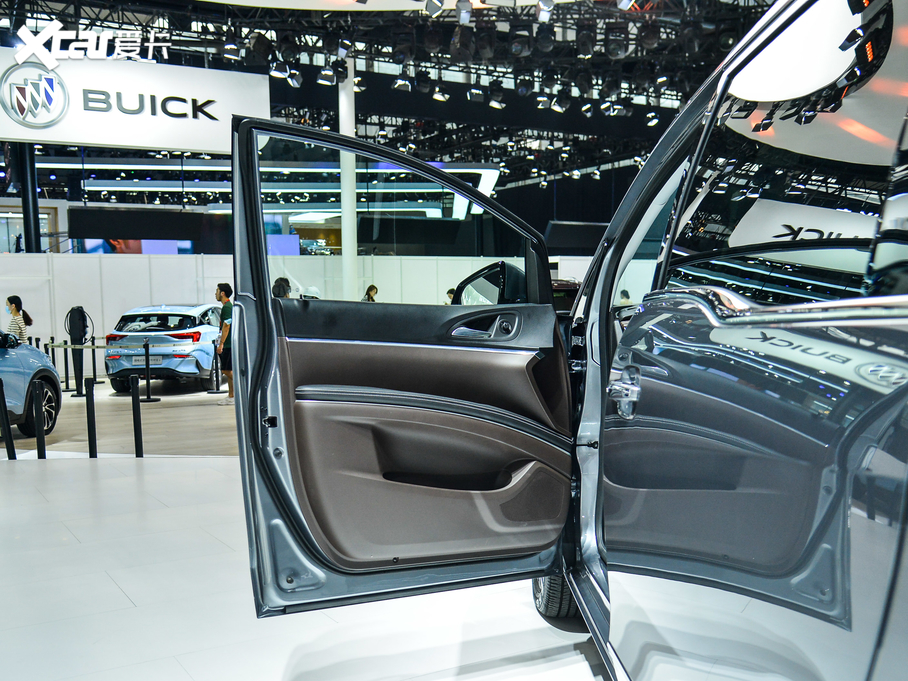 2021��e��GL8 �t�Ŷ��ư�