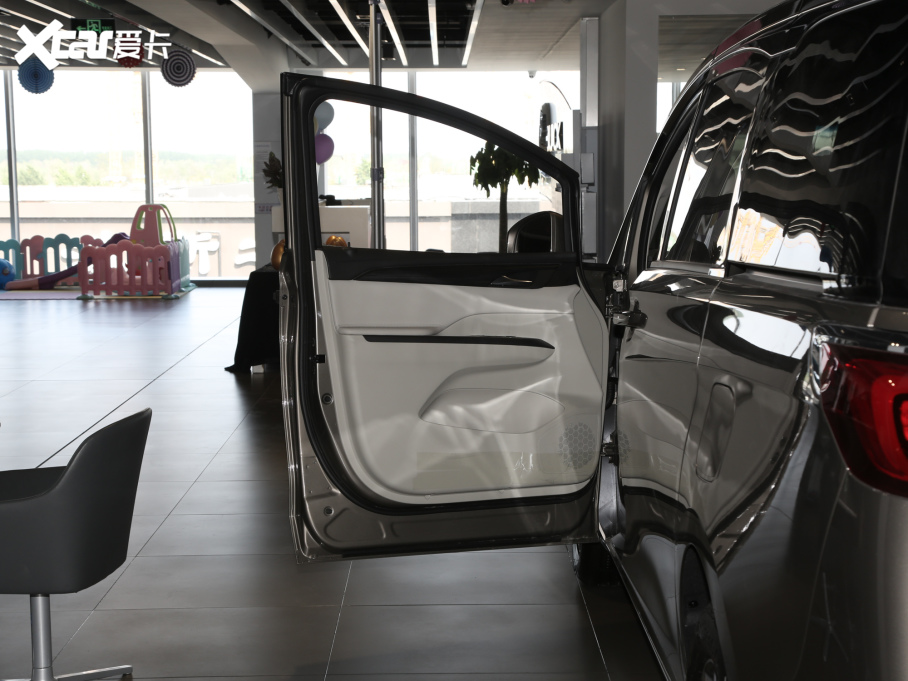 2021��e��GL8 �Ŀ� 652T ���F��