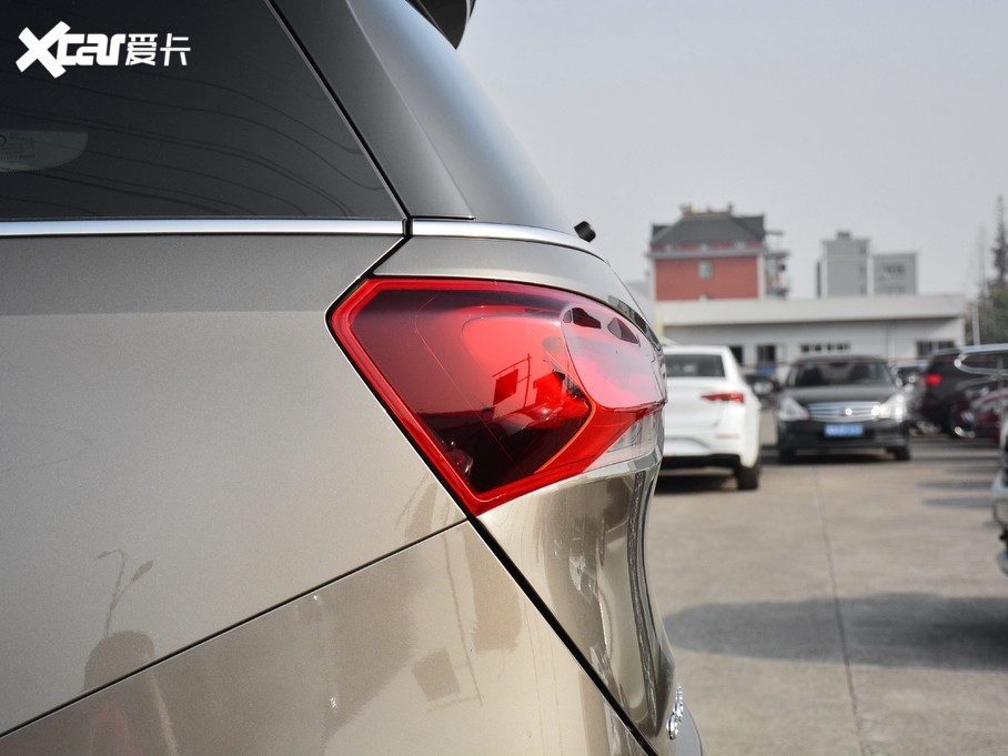 2021eGL6 323T pӻA